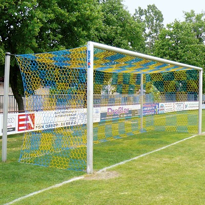 Thumbnail - Sport-Thieme Großfeld-Fußballtor in Bodenhülsen stehend, mit freier Netzaufhängung, Alu, Mattsilber eloxiert , Netzhalte...