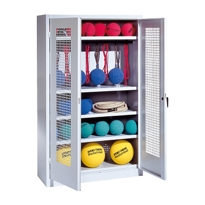 C+P Sportgeräteschrank mit Lochblech-Flügeltüren (Typ 2), HxBxT 195x120x50 cm, Klinkengriff, Gleichschließung