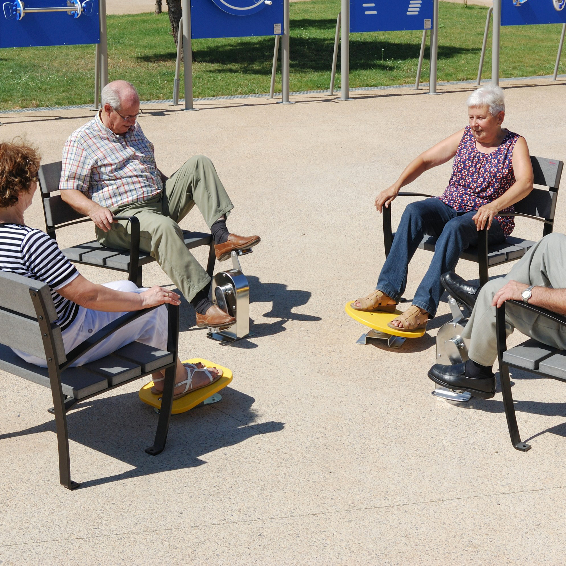 Seniorenfitness: Outdoorgeräte für mehr Mobilität im Alter