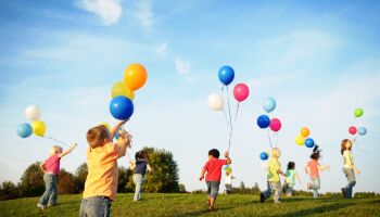 10 Luftballonspiele für den bewegten Kindergarten