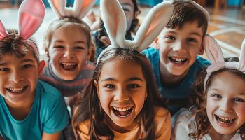 Suchspiele für Ostern: Verstecken, Suchen und Finden für mehr Begeisterung beim Kinderturnen