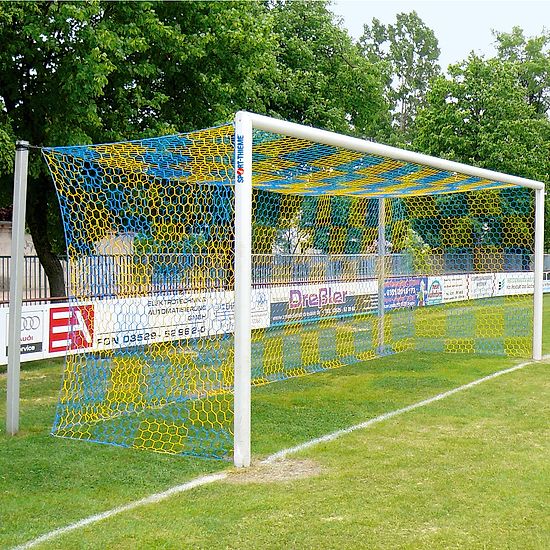 Alu-Fußballtor 7,32x2,44 m, in Bodenhülsen stehend mit freier Netzaufhängung Weiß einbrennlackiert , Netzhalter