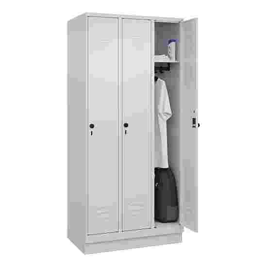 C+P Garderobenschrank &quot;Classic Plus&quot;, Abteilbreite 30 cm, mit Sockel 195x90x50 cm/ 3 Fächer, Lichtgrau (RAL 7035)