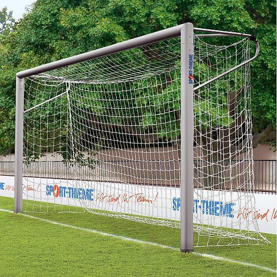 Jugendfußballtor 5x2 m, Ovalprofil, in Bodenhülsen stehend, mit verschweißter Gehrung