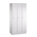 C+P Garderobenschrank "S 2000 Classic", Abteilbreite 40 cm mit 10 cm hohem Sockel 180x120x50 cm/3 Abteile, Lichtgrau (RAL 7035)