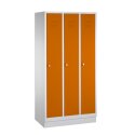 C+P Garderobenschrank "S 2000 Classic", Abteilbreite 40 cm mit 10 cm hohem Sockel 180x120x50 cm/3 Abteile, Gelborange (RAL 2000)