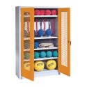 C+P Sportgeräteschrank mit Lochblech-Flügeltüren (Typ 2), HxBxT 195x120x50 cm Gelborange (RAL 2000), Lichtgrau (RAL 7035), Gleichschließung, Ergo-Lock Muldengriff