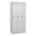 C+P Garderobenschrank "Classic Plus", Abteilbreite 30 cm, mit Sockel 195x90x50 cm/ 3 Fächer, Lichtgrau (RAL 7035)