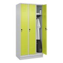 C+P Garderobenschrank "Classic Plus", Abteilbreite 30 cm, mit Sockel 195x90x50 cm/ 3 Fächer, Clowngrün (RAL 110 80 60)