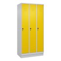 C+P Garderobenschrank "Classic Plus", Abteilbreite 30 cm, mit Sockel 195x90x50 cm/ 3 Fächer, Verkehrsgelb (RAL 1023)