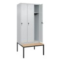 C+P Garderobenschrank "Classic Plus", Abteilbreite 30 cm, mit Sitzbank 212x90x50 cm/ 3 Fächer, Lichtgrau (RAL 7035)