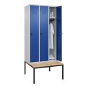 C+P Garderobenschrank "Classic Plus", Abteilbreite 30 cm, mit Sitzbank 212x90x50 cm/ 3 Fächer, Enzianblau (RAL 5010)