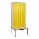 C+P Garderobenschrank "Classic Plus", Abteilbreite 30 cm, mit Sitzbank 212x90x50 cm/ 3 Fächer, Verkehrsgelb (RAL 1023)