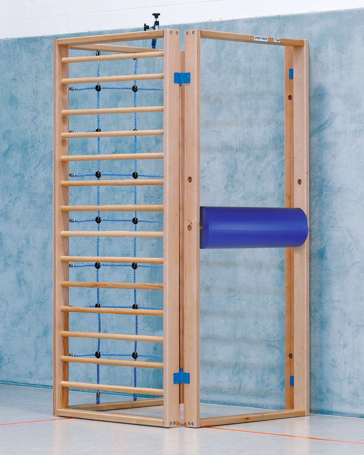 Sport-Thieme Turnwand-Kombination „TuWa Kletterhaus 3“, Mit Fallschutzmatten