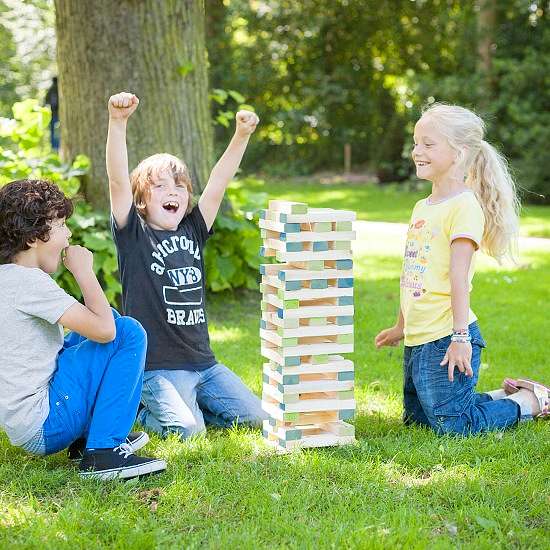 10 beliebte KinderSpiele für draußen