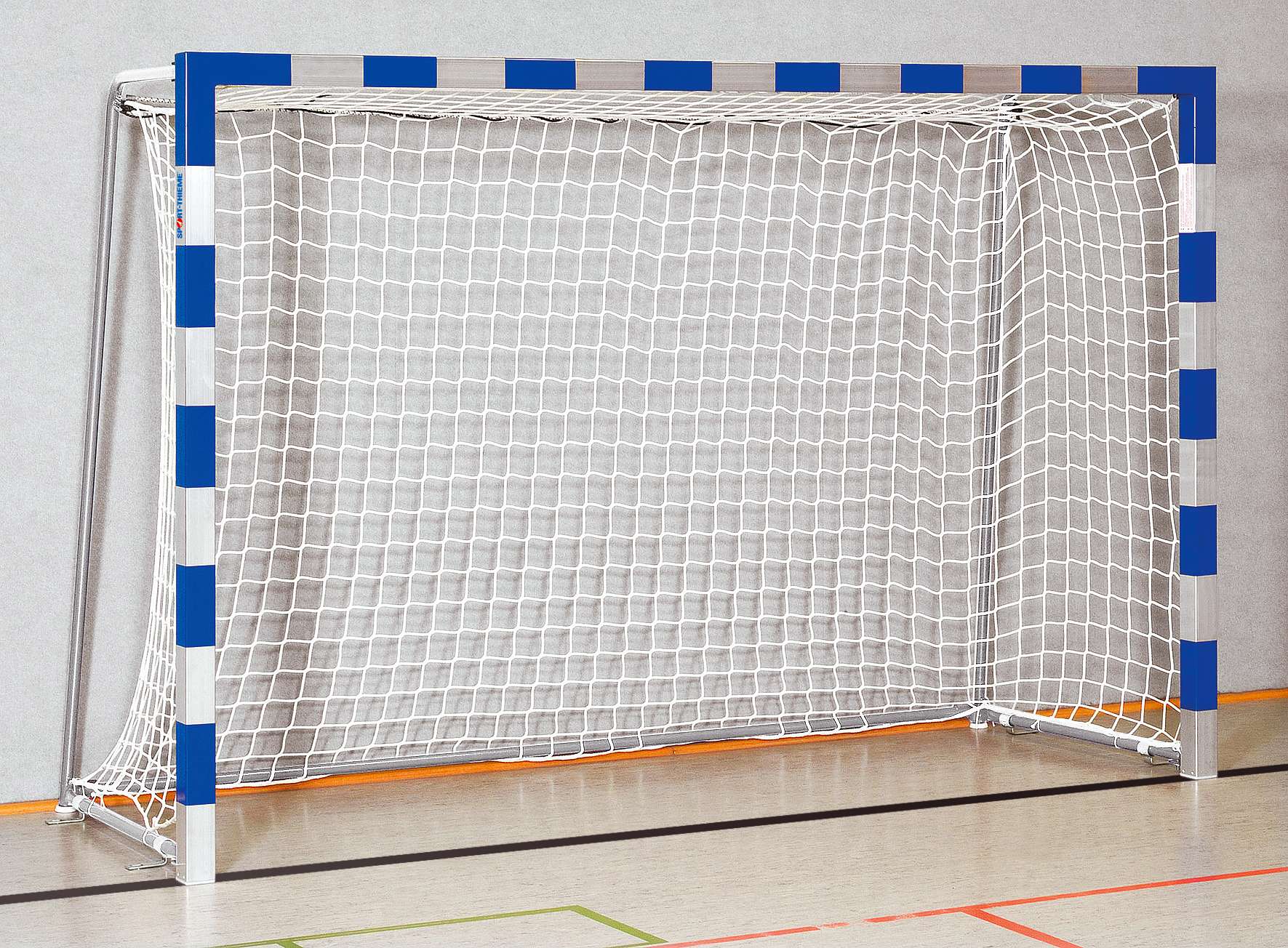 Sport-Thieme Handballtor in Bodenhülsen stehend mit anklappbaren Netzbügeln, 3×2 m, Blau-Silber, Verschweißte Eckverbindungen