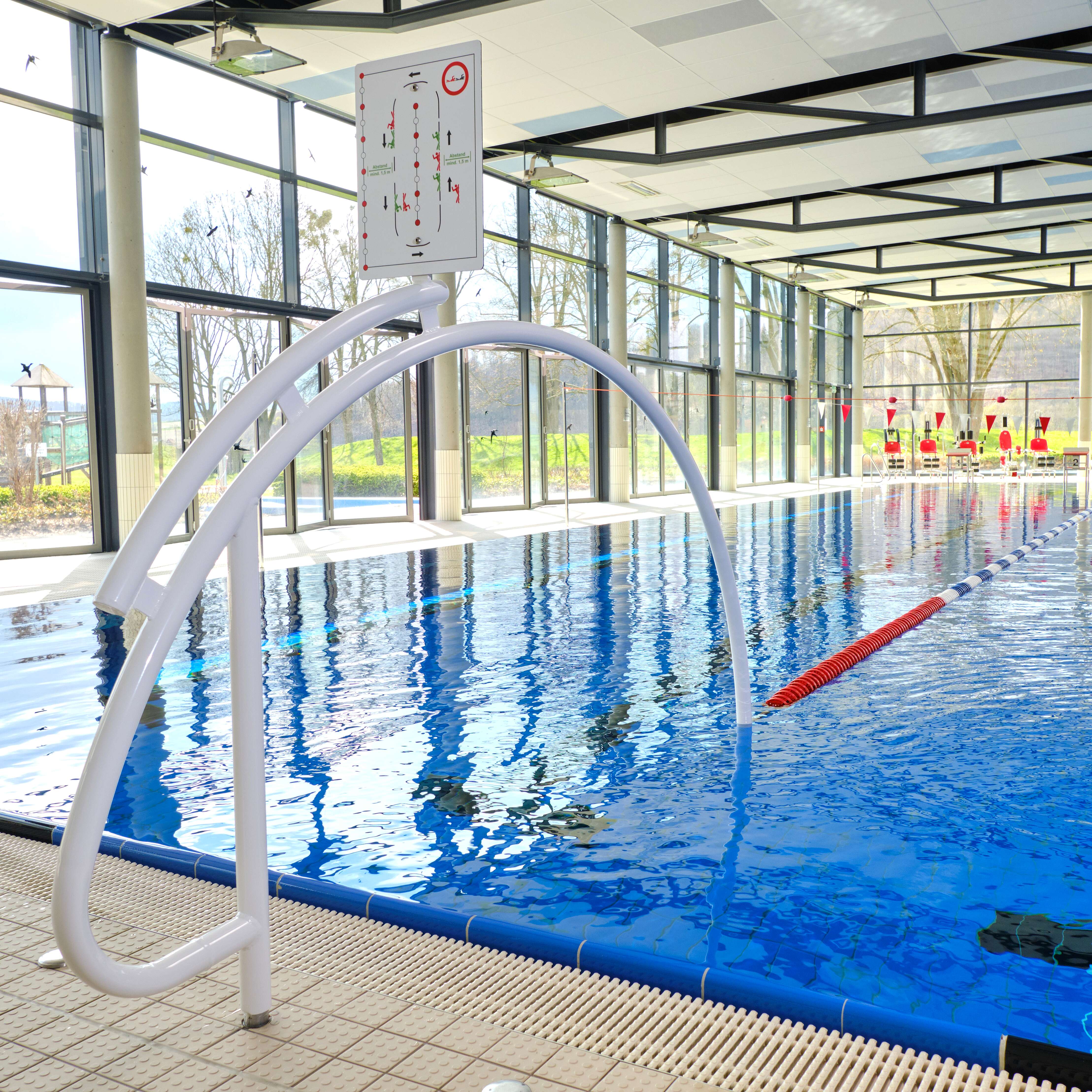 Sport-Thieme Schwimmautobahn „Competition“, 25 m, Ohne Bodenhülsen, mit Adapter für 40 mm Bodenhülsen