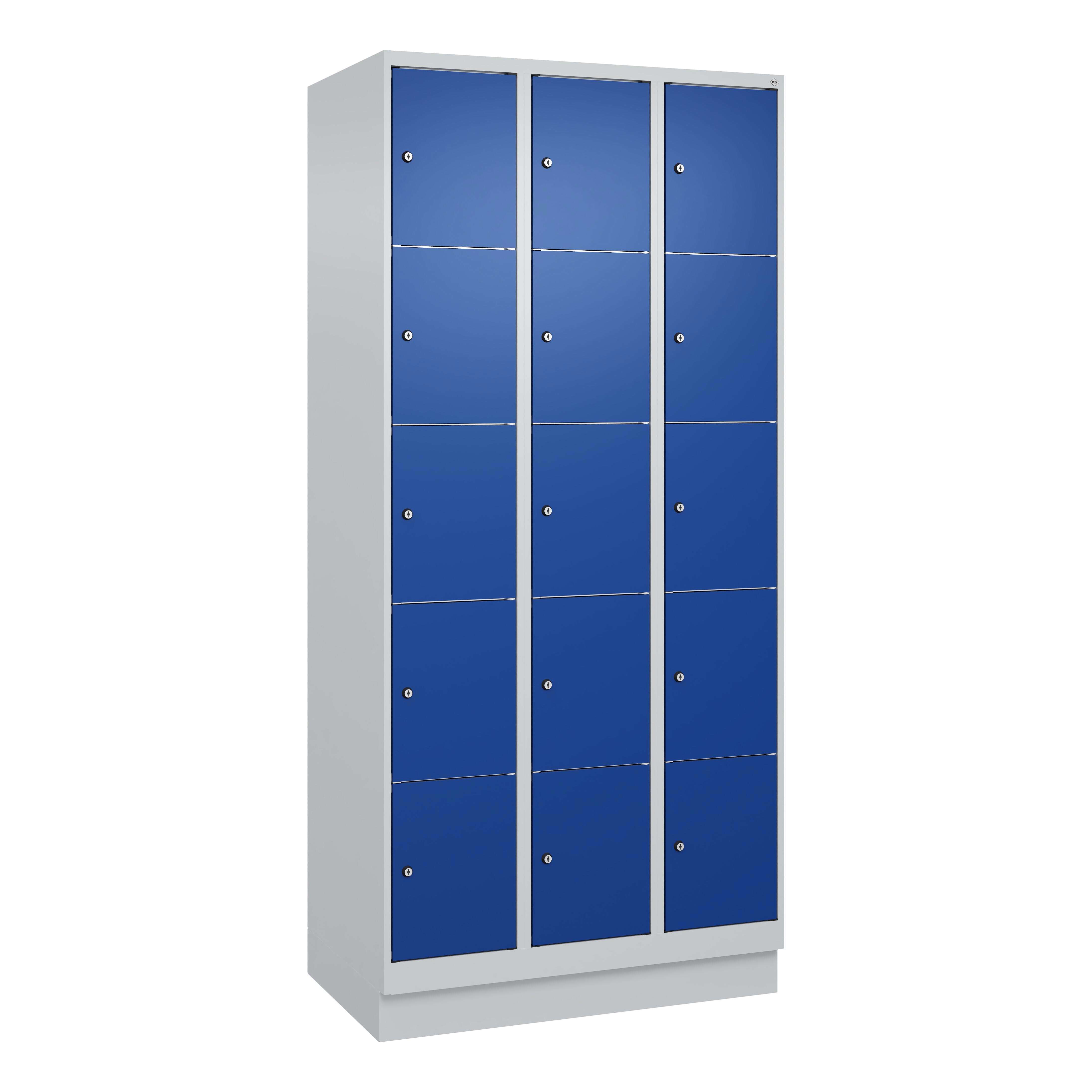 C+P Fächerschrank „Classic Plus“, 5 Fächer übereinander, Abteilbreite 30 cm, mit Sockel, Enzianblau (RAL 5010), 195x90x50 cm/ 15 Fächer