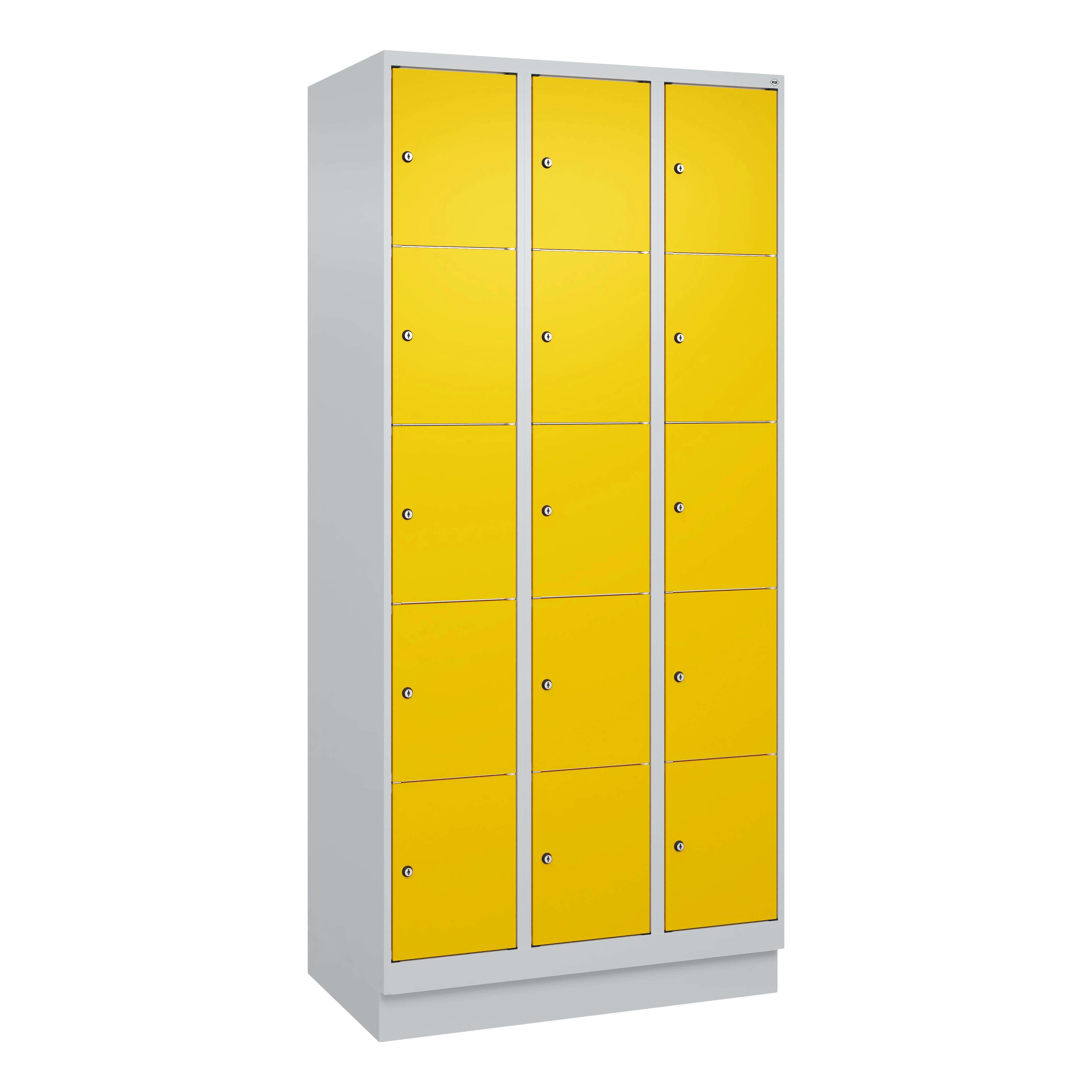 C+P Fächerschrank „Classic Plus“, 5 Fächer übereinander, Abteilbreite 30 cm, mit Sockel, Verkehrsgelb (RAL 1023), 195x90x50 cm/ 15 Fächer