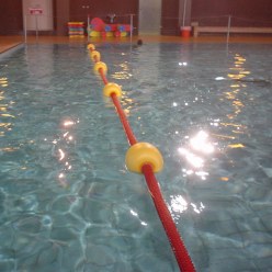 Safety Divider with Large Floats