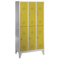 C+P Doppel-Garderobenschrank "S 2000 Classic", Abteilbreite 30 cm mit 15 cm hohen Füßen Lichtgrau (RAL 7035), 185x119x50 cm/ 8 Fächer