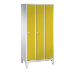 C+P Garderobenschrank "S 2000 Classic", Abteilbreite 30 cm mit 15 cm hohen Füßen