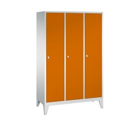 C+P Garderobenschrank "S 2000 Classic", Abteilbreite 40 cm mit 15 cm hohen Füßen