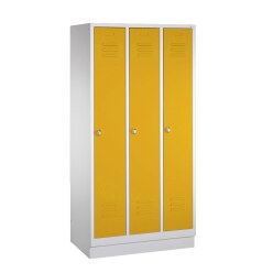 C+P Garderobenschrank "S 2000 Classic", Abteilbreite 30 cm mit 10 cm hohem Sockel