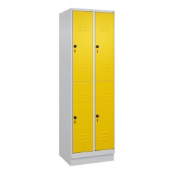 C+P Doppel-Garderobenschrank "Classic Plus", Abteilbreite 30 cm, mit Sockel Lichtgrau (RAL 7035), 195x90x50 cm/ 6 Fächer