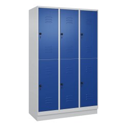 C+P Doppel-Garderobenschrank "Classic Plus", Abteilbreite 40 cm, mit Sockel Feuerrot (RAL 3000), 195x120x50 cm/ 6 Fächer