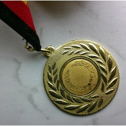 Medaillen-Set 50er "Sieger" Gold  / 2. Wahl